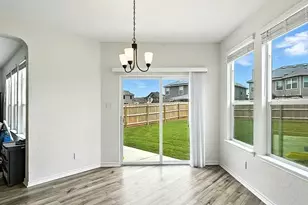 354 Deer Crest Dr, New Braunfels, TX 78130 - Photo 5