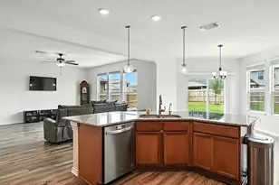 354 Deer Crest Dr, New Braunfels, TX 78130 - Photo 9