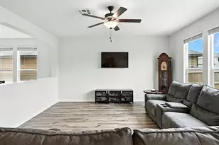 354 Deer Crest Dr, New Braunfels, TX 78130 - Photo 3