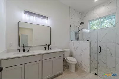 624 Stratton Ave, Seguin, TX 78155 - Photo 21