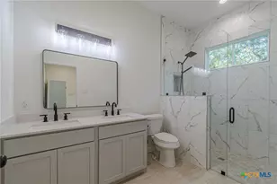 624 Stratton Ave, Seguin, TX 78155 - Photo 21