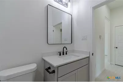 624 Stratton Ave, Seguin, TX 78155 - Photo 13