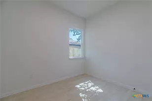 624 Stratton Ave, Seguin, TX 78155 - Photo 15