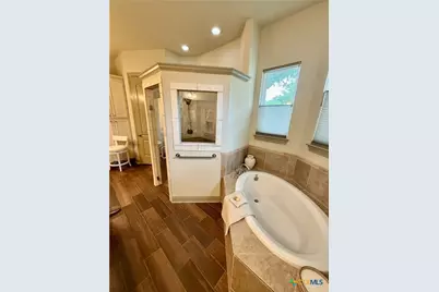 121 Pond View, Spring Branch, TX 78070 - Photo 19