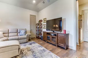 121 Pond View, Spring Branch, TX 78070 - Photo 5