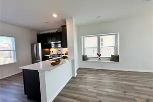 124 Rollingwood Dr, San Marcos, TX 78666 - Photo 5