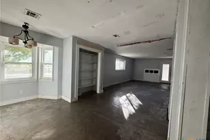 1516 E McLennan Ave, Mart, TX 76664 - Photo 21