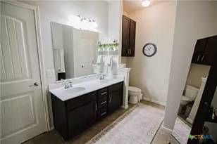 201 Boulder Ridge Dr, Cuero, TX 77954 - Photo 23