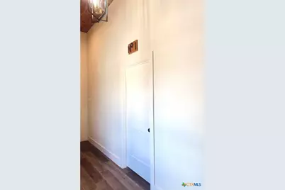 123 W May Street #1, Yoakum, TX 77995 - Photo 11