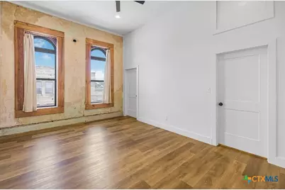 123 W May Street #2, Yoakum, TX 77995 - Photo 15