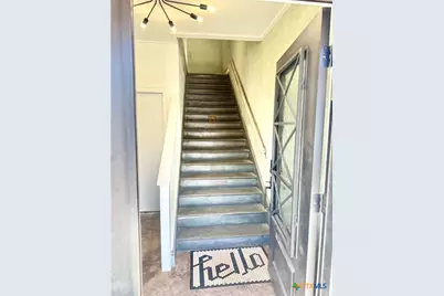 123 W May Street #2, Yoakum, TX 77995 - Photo 3