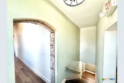 123 W May Street #2, Yoakum, TX 77995 - Photo 11