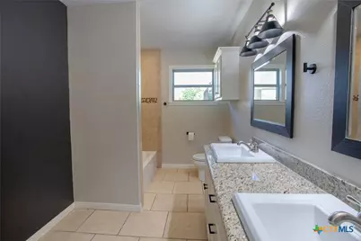 206 Yucca Drive, Victoria, TX 77904 - Photo 23