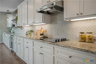 1621 Angolo, New Braunfels, TX 78132 - Photo 17