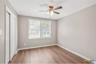 939 N San Patricio Street, Goliad, TX 77963 - Photo 11