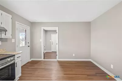 939 N San Patricio Street, Goliad, TX 77963 - Photo 17