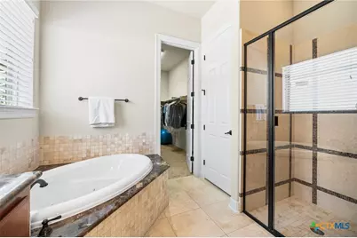 24510 Via Vizcaya, San Antonio, TX 78260 - Photo 31