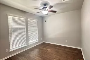 417 Capistrano Dr, San Marcos, TX 78666 - Photo 23