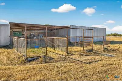 672 County Road 447, Waelder, TX 78959 - Photo 43