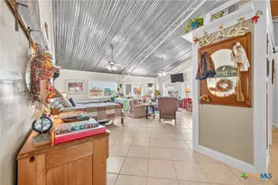 672 Co Rd 447, Waelder, TX 78959 - Photo 33