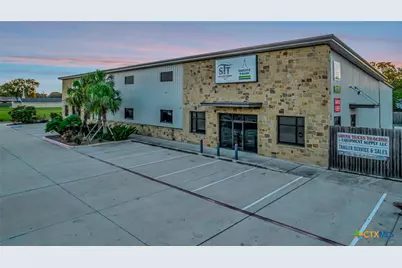 3202 Miori Lane, Victoria, TX 77901 - Photo 17