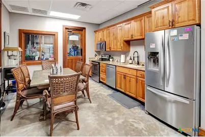 3202 Miori Lane, Victoria, TX 77901 - Photo 11