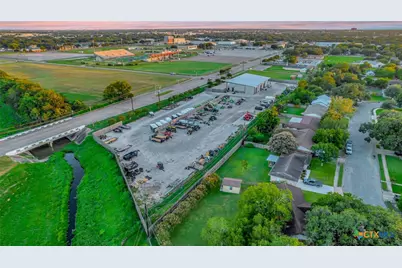 3202 Miori Lane, Victoria, TX 77901 - Photo 47