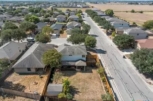 2111 Wiltshire Dr, New Braunfels, TX 78130 - Photo 29