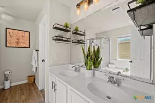 2111 Wiltshire Dr, New Braunfels, TX 78130 - Photo 13