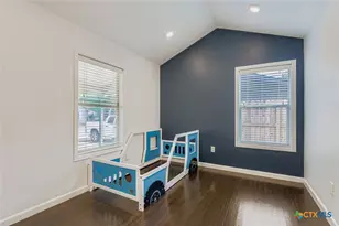 969 N Liberty Ave, New Braunfels, TX 78130 - Photo 7