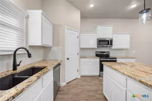 2540 Cowgirl Trl, Belton, TX 76513 - Photo 15
