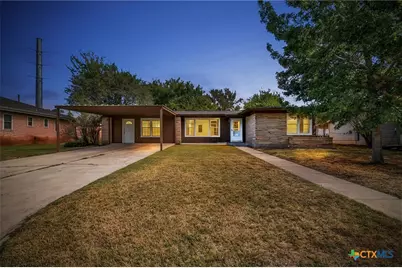 121 Hillcrest Drive, Luling, TX 78648 - Photo 1