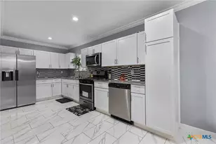 1110 S 9th St, Temple, TX 76504 - Photo 9