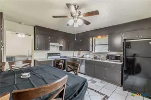 211 W Robin Ln, Harker Heights, TX 76548 - Photo 5