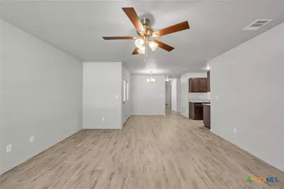 127 Cameron Drive, Copperas Cove, TX 76522 - Photo 5