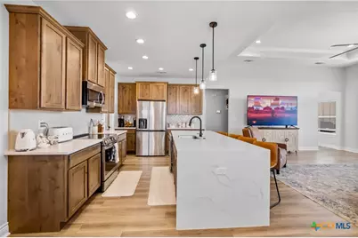 301 Salem Crossing Drive, Victoria, TX 77904 - Photo 9