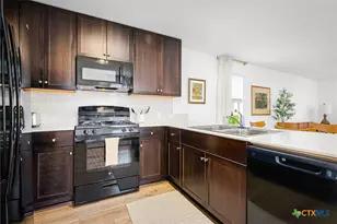 175 Amber Gln, San Marcos, TX 78656 - Photo 1