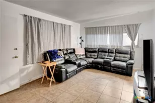 711 Hybiscus Ln, Victoria, TX 77904 - Photo 15