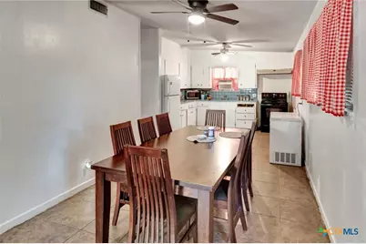 711 Hybiscus Lane, Victoria, TX 77904 - Photo 17