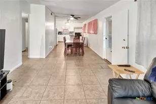 711 Hybiscus Ln, Victoria, TX 77904 - Photo 13