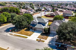 384 Copper Wood Dr, New Braunfels, TX 78130 - Photo 3