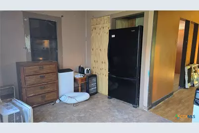 194 S Herbert Street, Bloomington, TX 77951 - Photo 3