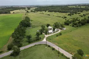 500 County Rd 315, Jarrell, TX 76537 - Photo 5