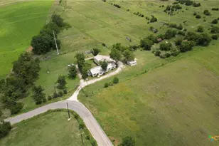 500 County Rd 315, Jarrell, TX 76537 - Photo 7