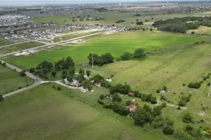 500 County Rd 315, Jarrell, TX 76537 - Photo 11