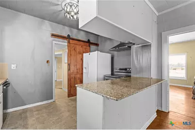 388 Cr 3500, Lampasas, TX 76550 - Photo 5