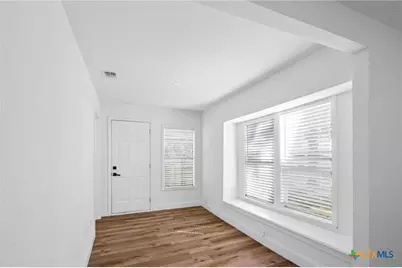 1110 Buena Vista Avenue, Victoria, TX 77901 - Photo 17