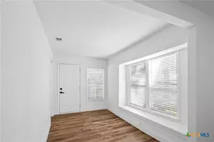 1110 Buena Vista Ave, Victoria, TX 77901 - Photo 17