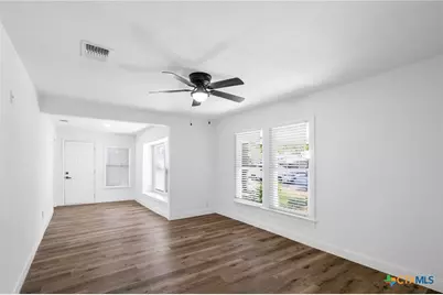 1110 Buena Vista Avenue, Victoria, TX 77901 - Photo 15