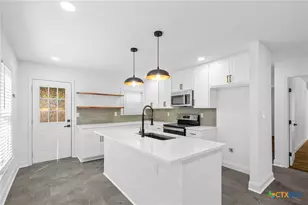 1110 Buena Vista Ave, Victoria, TX 77901 - Photo 11